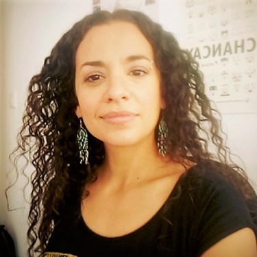 Alina Álvarez Larraín