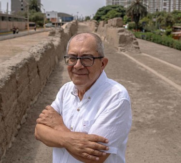 Carlos Contreras Carranza